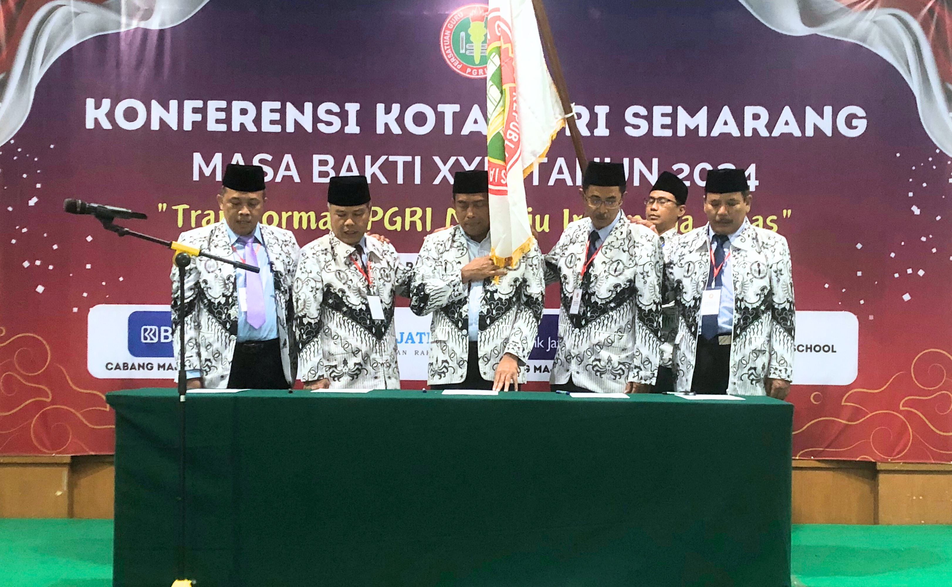 Konferensi Kota PGRI Semarang Masa Bakti XXIII Tahun 2024 bertema tema 