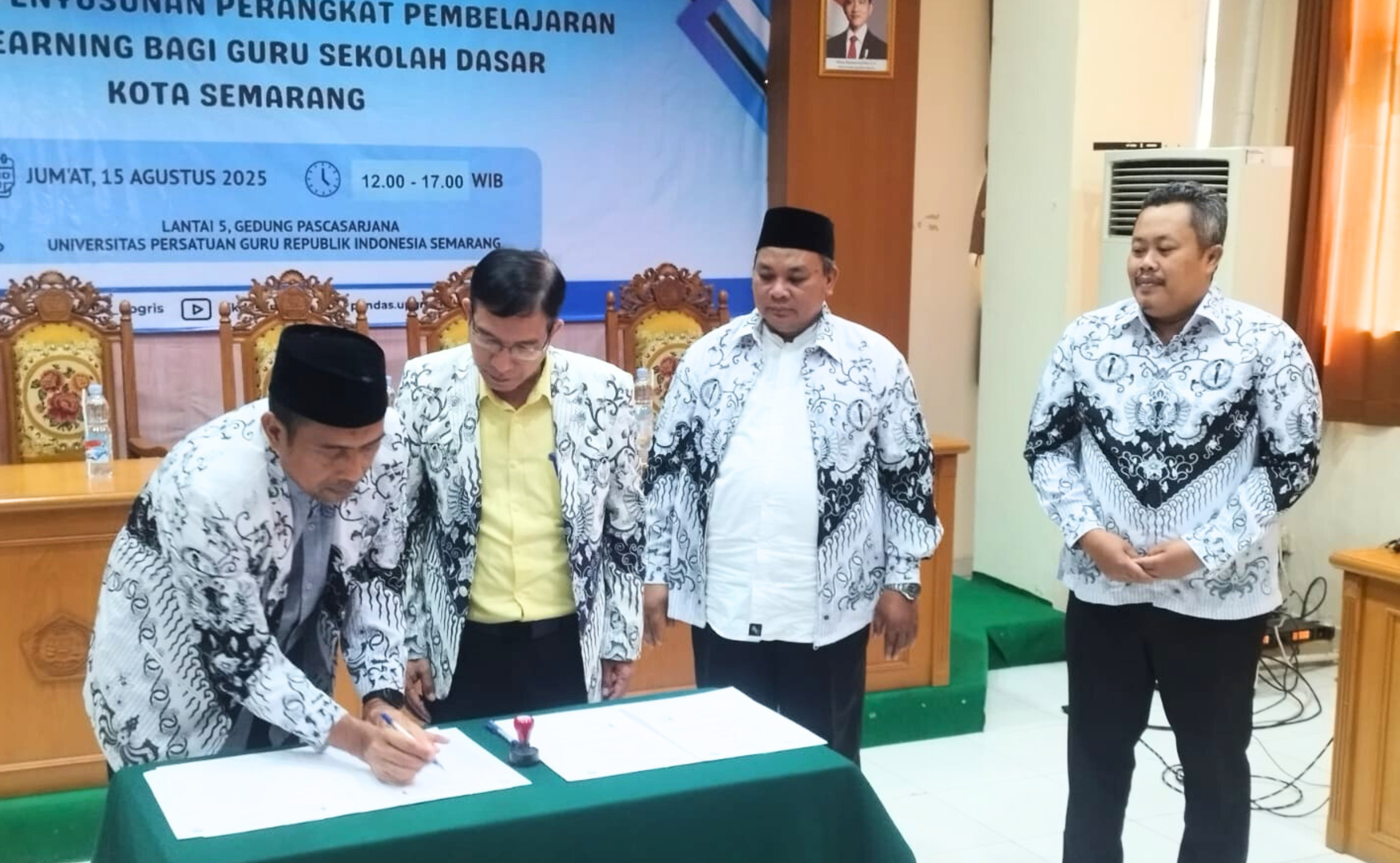 Pelatihan Penyusunan Perangkat Pembelajaran Deep learning Bagi Guru Sekolah Dasar Kota Semarang